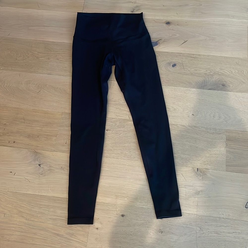 black size 8 lululemon high waisted classic style leggings